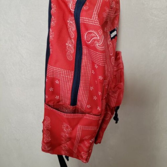 Levi's Unisex 16" Backpack laptop sleeve Printed Paisley Red/White NWT/NEW - Picture 3 of 9